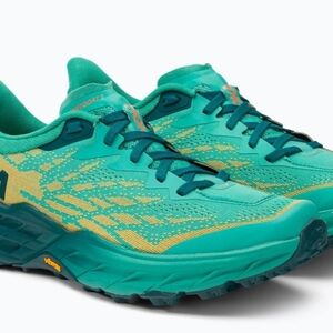 Women's running shoes HOKA Speedgoat 8B green NEW. No original box.